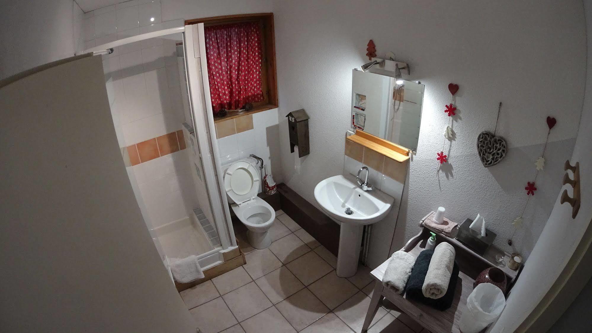 Etape De Fanfoue Hotell Chamrousse Exteriör bild