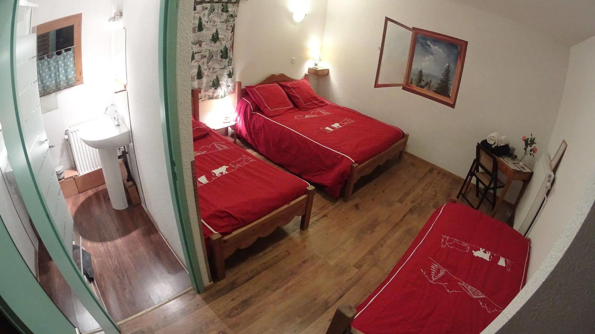 Etape De Fanfoue Hotell Chamrousse Exteriör bild